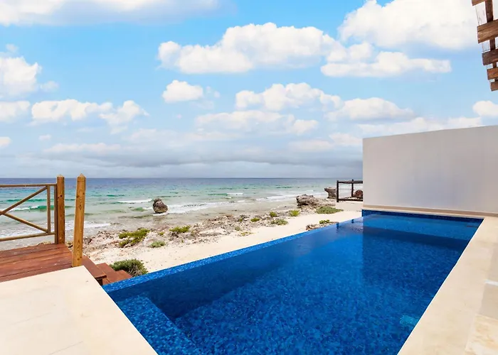 Casa Javi- Ocean Front Located Mid Isla Mujeres
